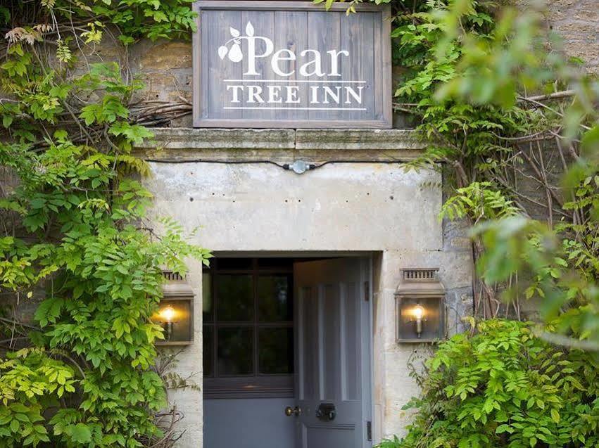 The Pear Tree Inn Melksham Eksteriør billede